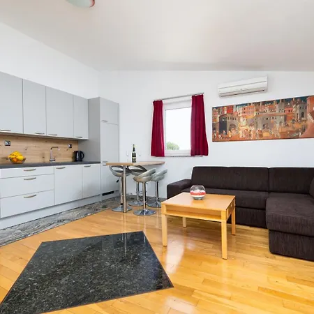 Vidaa מאלינסקה